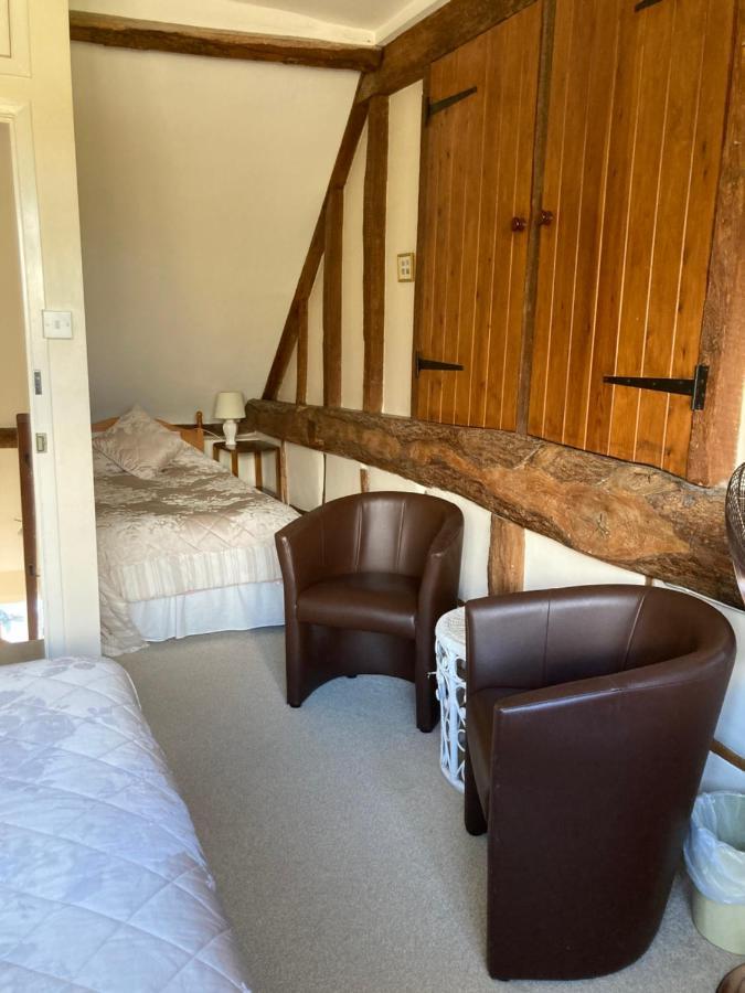 Bulmer Farm B&B Dorking Bagian luar foto